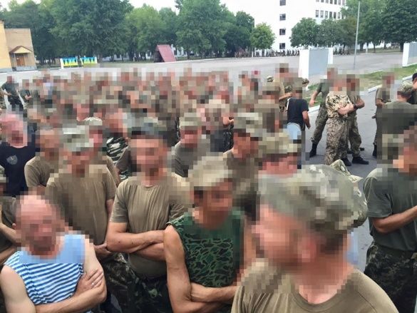 очередь в столовую_Щур