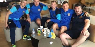 Футболістів збірної України випускають "в люди" лише з охоронцями