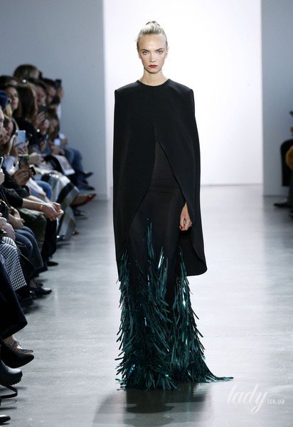 Колекція Badgley Mischka прет-а-порте сезону осінь-зима 2020-2021 / © East News