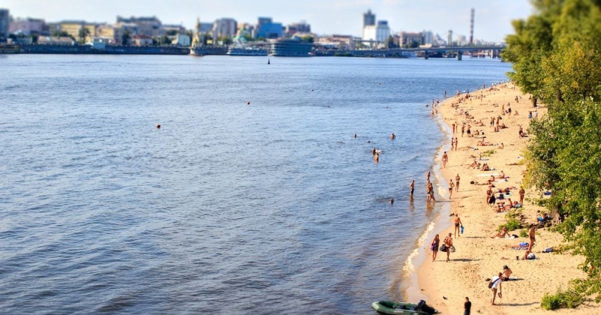 На 14 пляжах Києва виявили кишкову паличку: перелік