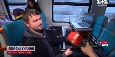 Необычный рейс от Укрзализныци: каких особых гостей сегодня возили по Киеву?