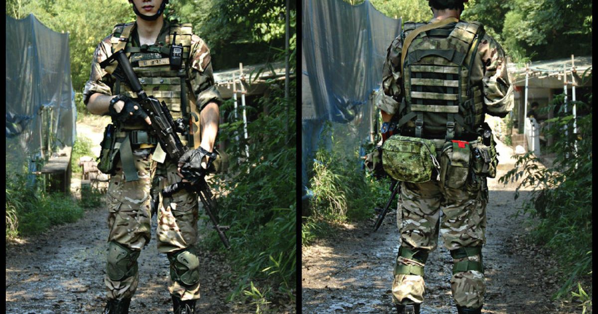 В Японии среди страйкболистов становится популярным переодеваться в украинских военных, участвующих в АТО на Донбассе
