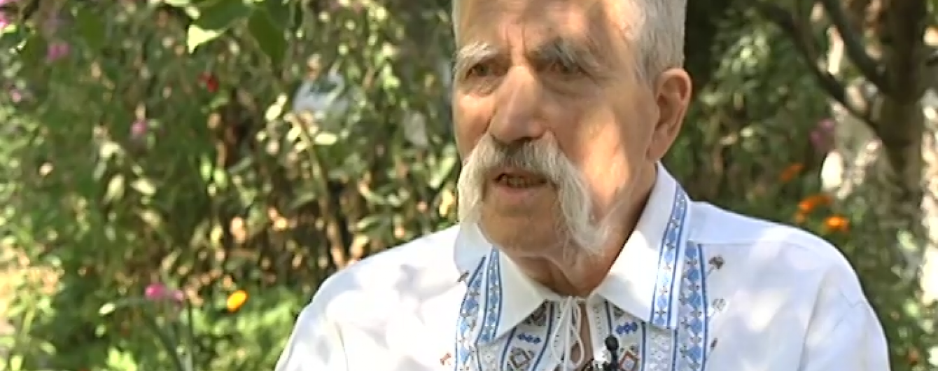 Левко Лук'яненко показав ТСН історичний документ – рукопис Акта проголошення Незалежності України