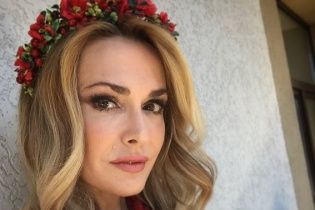 Природна та ненафарбована: Ольга Сумська вразила фанів знімком без макіяжу