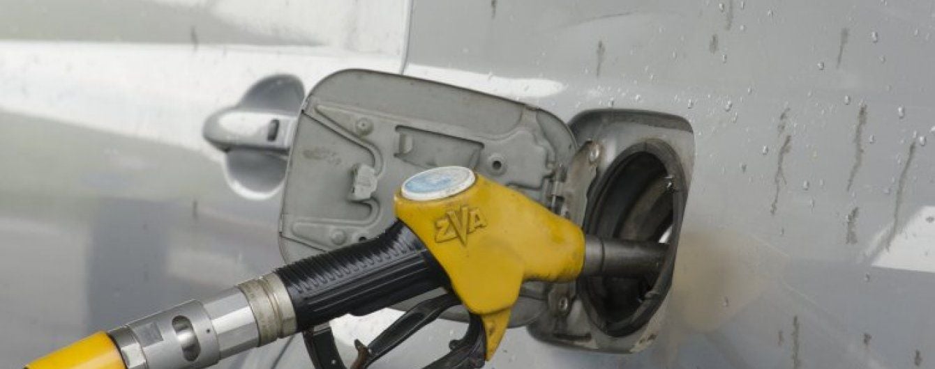 Після різкого здорожчання дизпального на АЗС почали міняти цінники на газ для авто