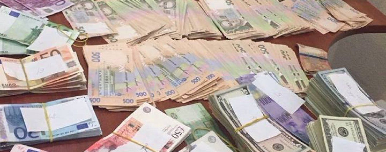 У Києві викрили конвертаційний центр, який фінансував бойовиків