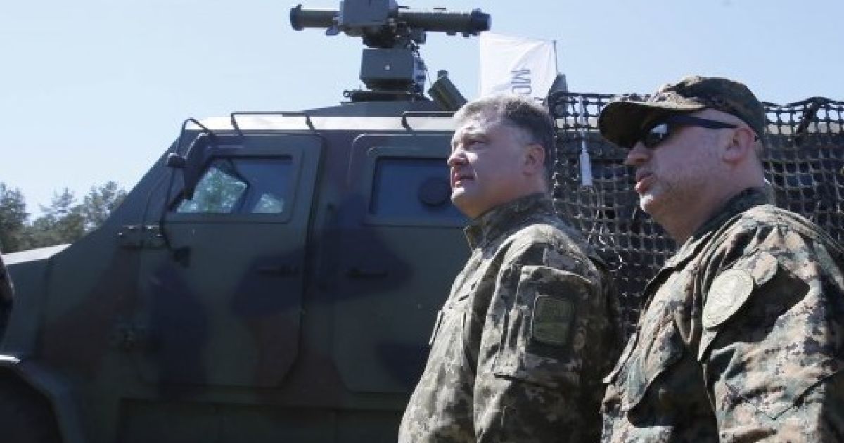 Порошенко подписал тайный указ о военно-техническом сотрудничестве с отдельными государствами