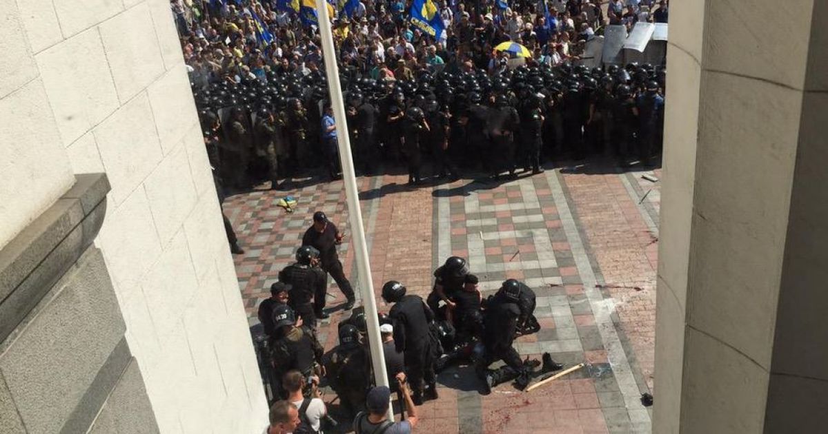 Суд арестовал одного из подозреваемых в кровавой бойне под Радой