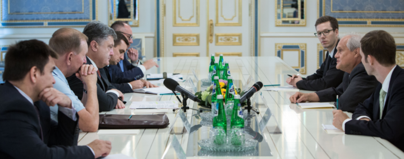 Порошенко требует у боевиков отказаться от псевдовыборов на Донбассе