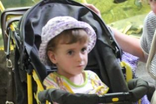 Андрійчук Аделаіді потрібна допомога небайдужих
