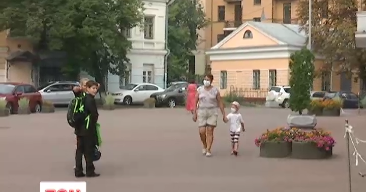 Школы Киева закрыли до понедельника