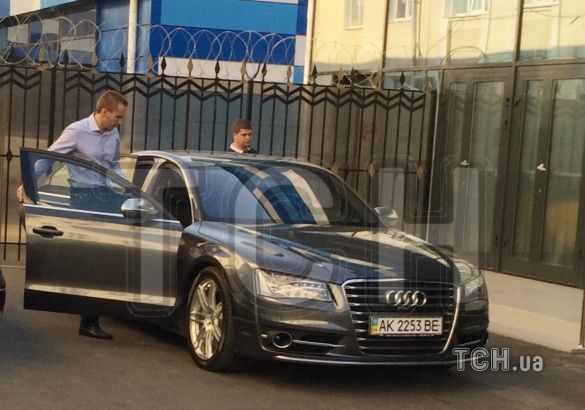 Олександр Янукович в аеропорту Сімферополя