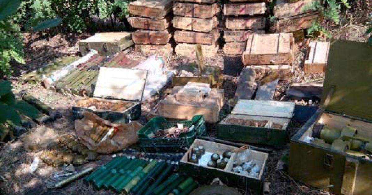 СБУ обнаружила тайник с арсеналом оружия в районе проведения АТО