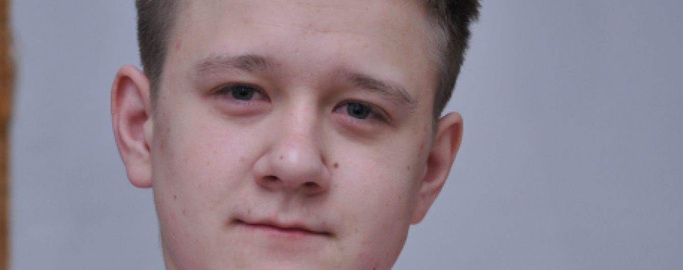 Допоможіть 18-річному Міші позбутися інвалідного візка