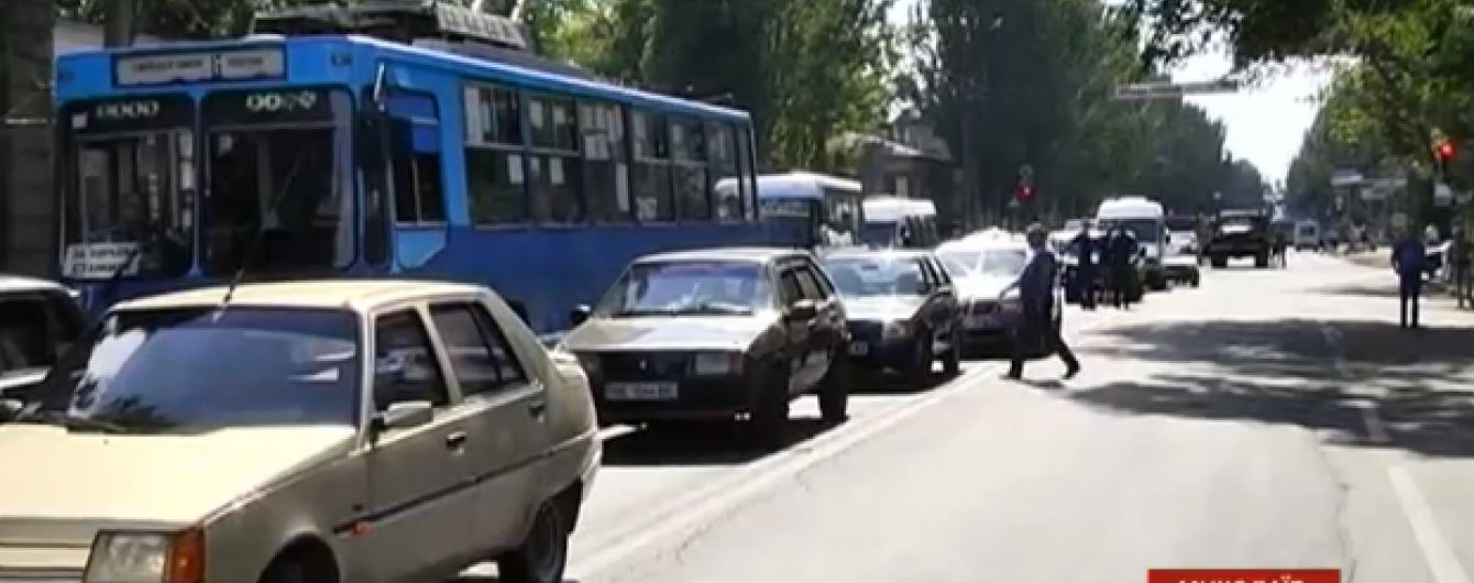 Николаев сковали пробки на суше и воде из-за заасфальтированного разводного моста