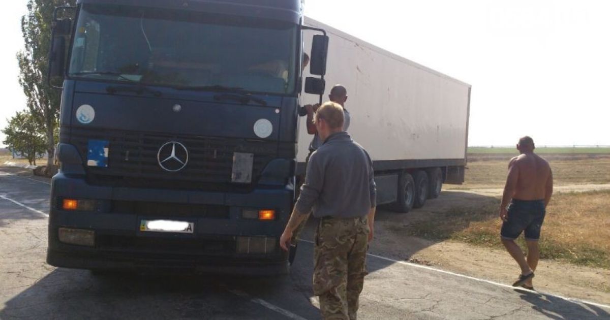 Блокаду Крыма надеются прорвать фуры с мороженым из Львова и мясом из Тернополя - Ислямов