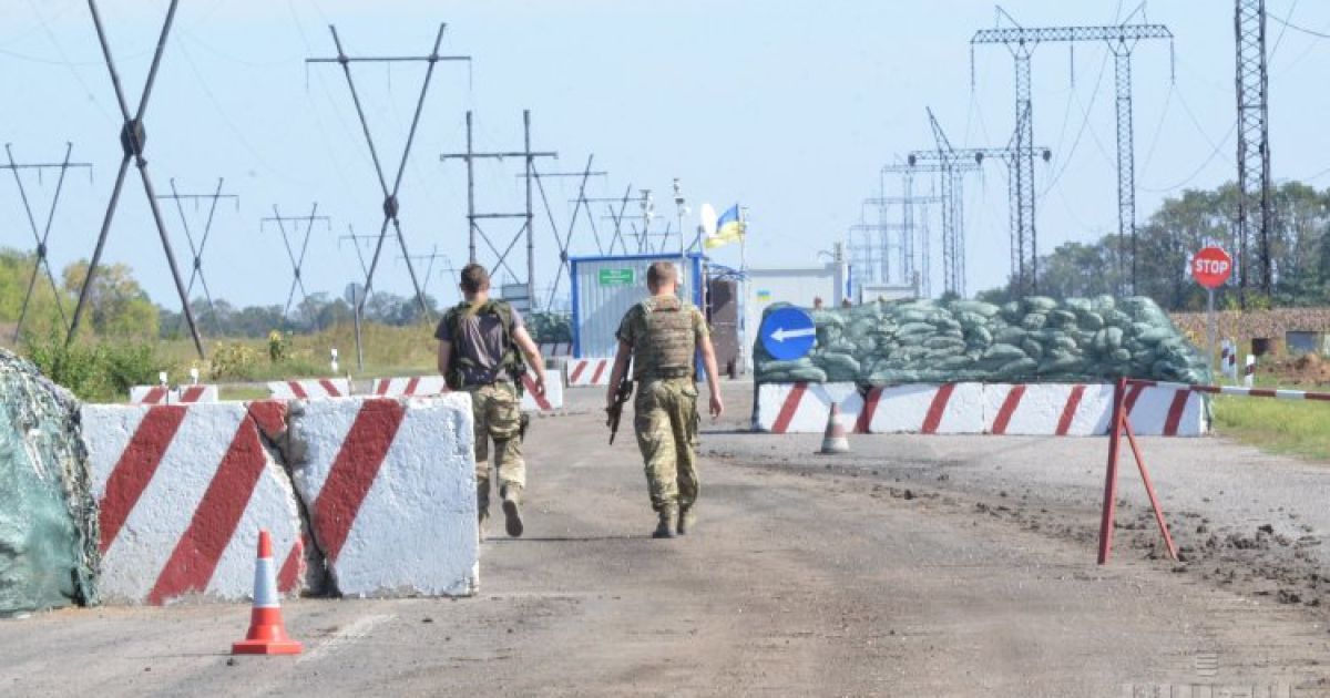 Преследование вражеской ДРГ у Трехизбенки и раненный военный. Карта АТО