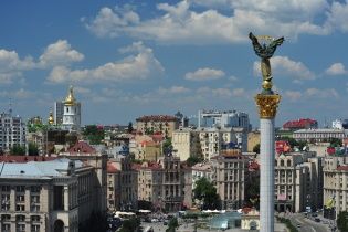 Подобова оренда квартир в різних районах Києва. Де краще зняти квартиру?