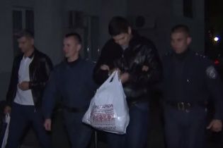 Суддя вимагає привести Калиновського на засідання