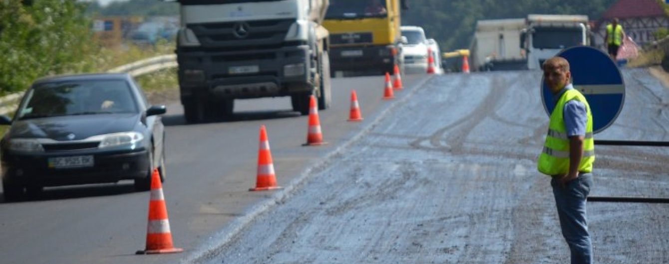 Міністр розповів про українські дороги після смерті "Укравтодору"