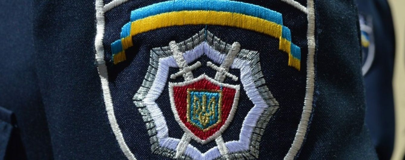 У Києві фейкові полійцейські викрали чоловіка та вимагали 10 тис. доларів