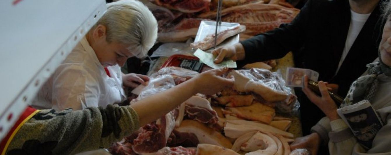 Россільгоспнагляд заборонив увезення української свинини
