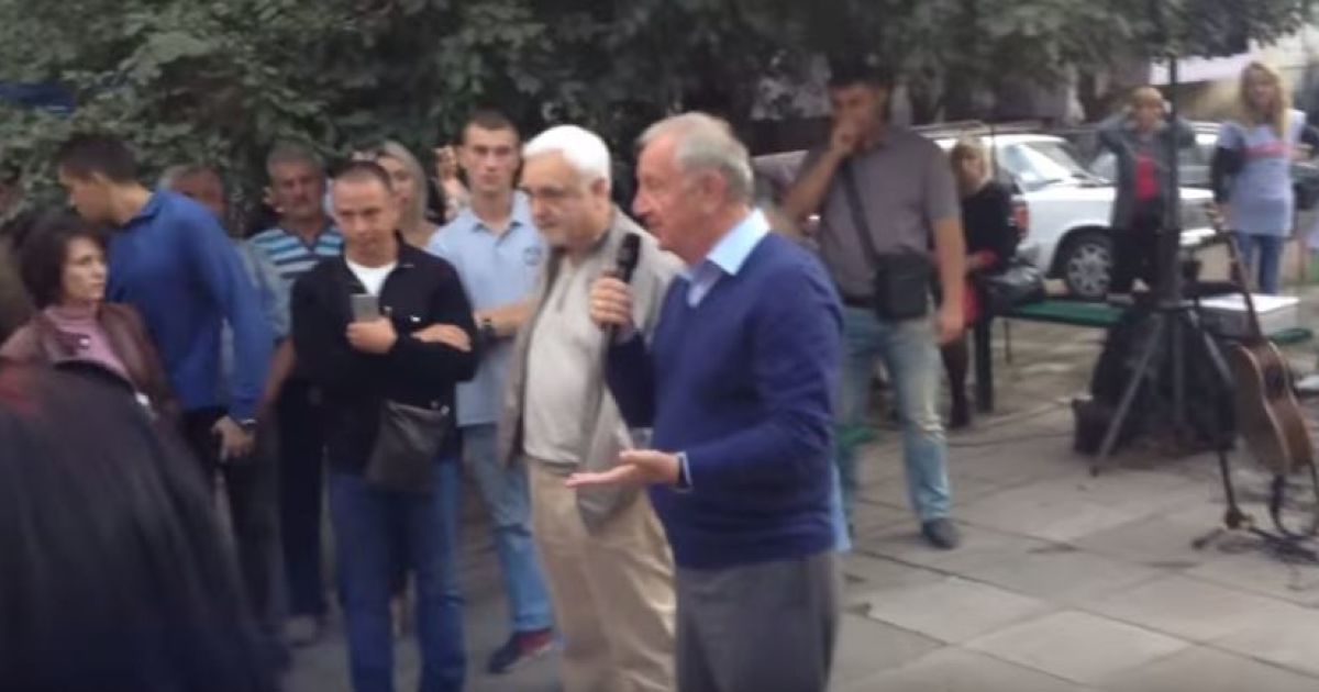 В Ильичевске кандидат в мэры одновременно агитировал голосовать за "Оппозиционный блок" и БПП