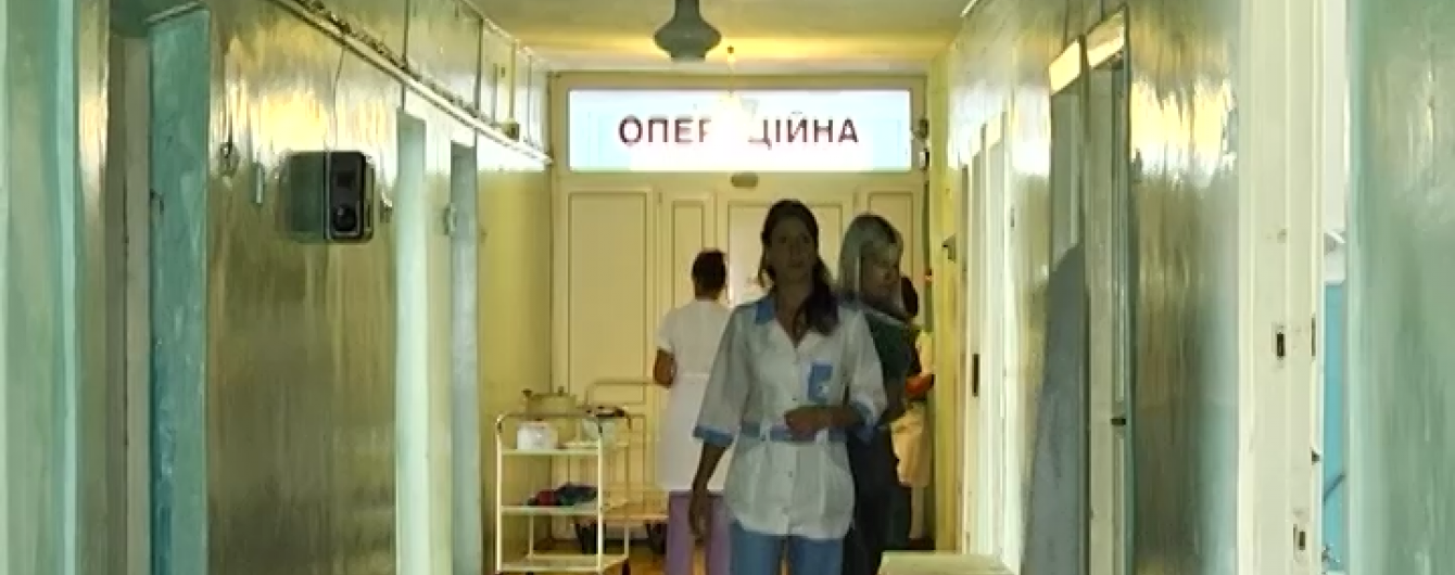 Лікарі нехтують законом, який дозволяє рідним тяжкохворих заходити в реанімацію