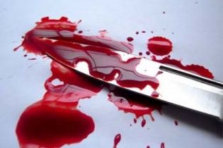 У США чоловік з ножем напав на відвідувачів торгового центру, є загиблі
