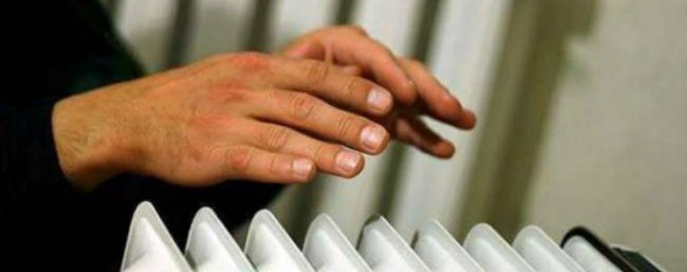 Яценюк объяснил, когда украинцам можно не платить за тепло