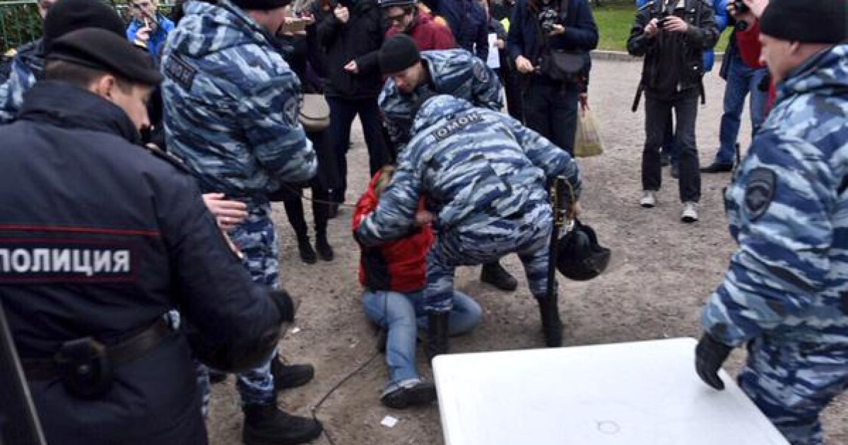 Антивоенный митинг в Москве завершился арестами активистов
