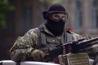 П'яні бойовики з кулеметів та автоматів обстріляли житловий будинок у Саханці
