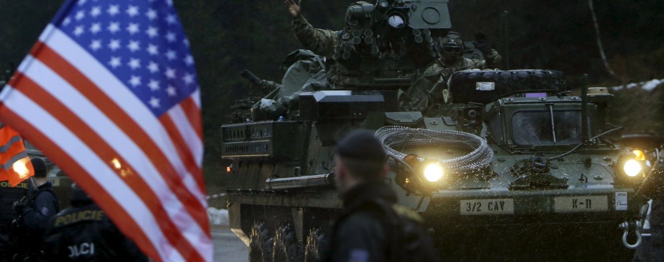 США суттєво зміцнюють важкою зброєю схід Європи, щоб стримувати Путіна - NYT