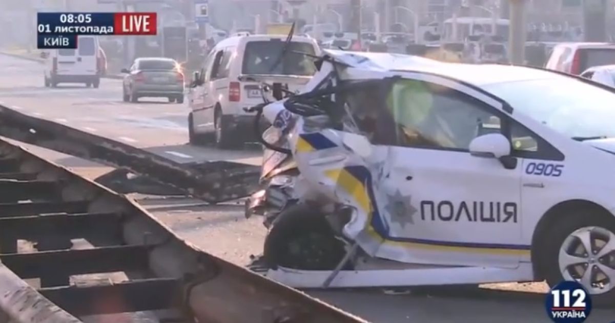 В Киеве произошло масштабное ДТП с участием патрульных, шестеро человек пострадали