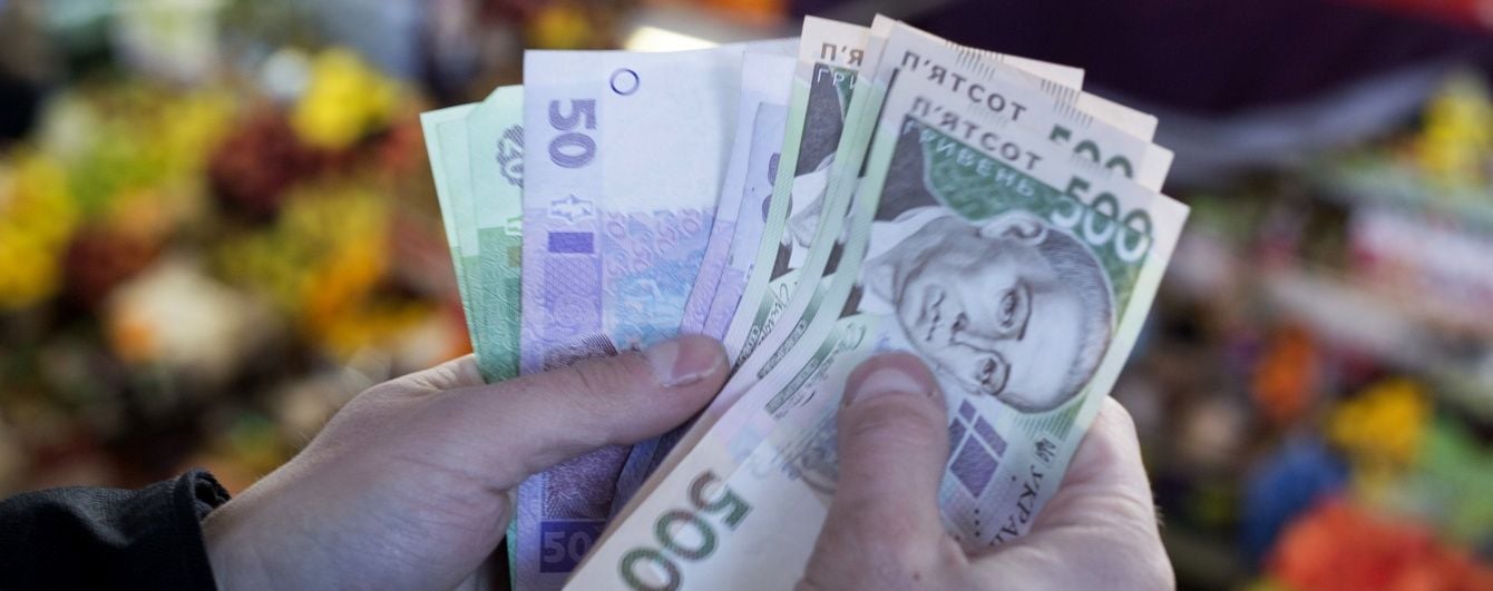 Сколько лет нужно отработать женщине чтобы получать пенсию