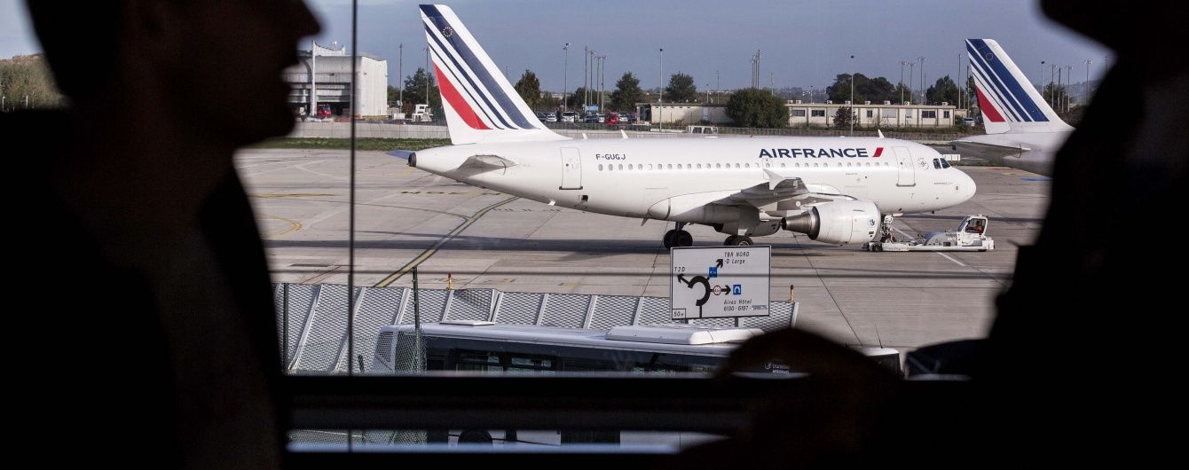 У Кенії знайшли бомбу на борту літака Air France, який екстрено приземлився в аеропорту