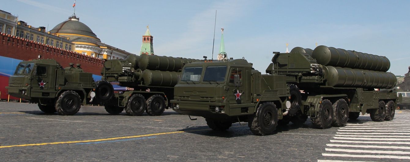 Спутниковые снимки показали, что РФ разместила ракетные комплексы "Искандер" у границы Украины
