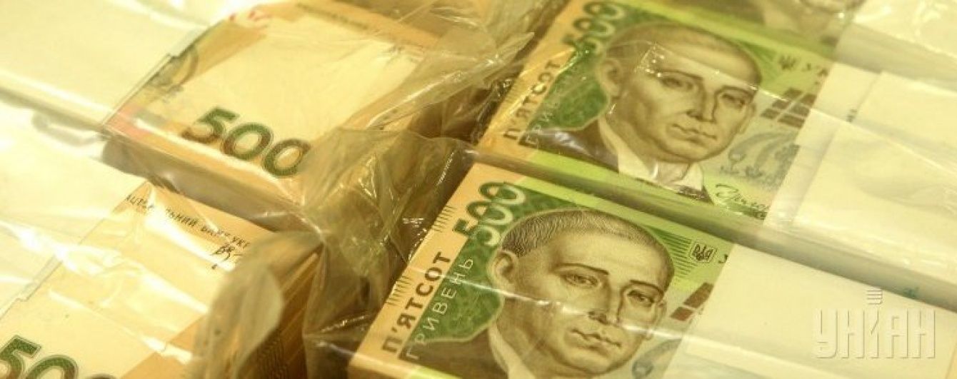 На Донеччині поліцейські "погоріли" на хабарі за повернення контрабанди, яку везли у зону АТО