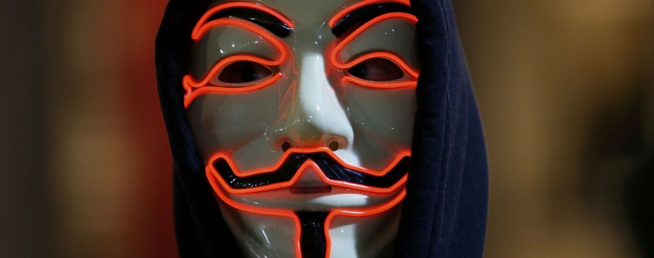 Сайт Трампа атакували Anonymous