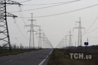 Підліток із Житомирщини пережив удар струмом на високовольтній лінії і падіння з 10-тиметрової висоти