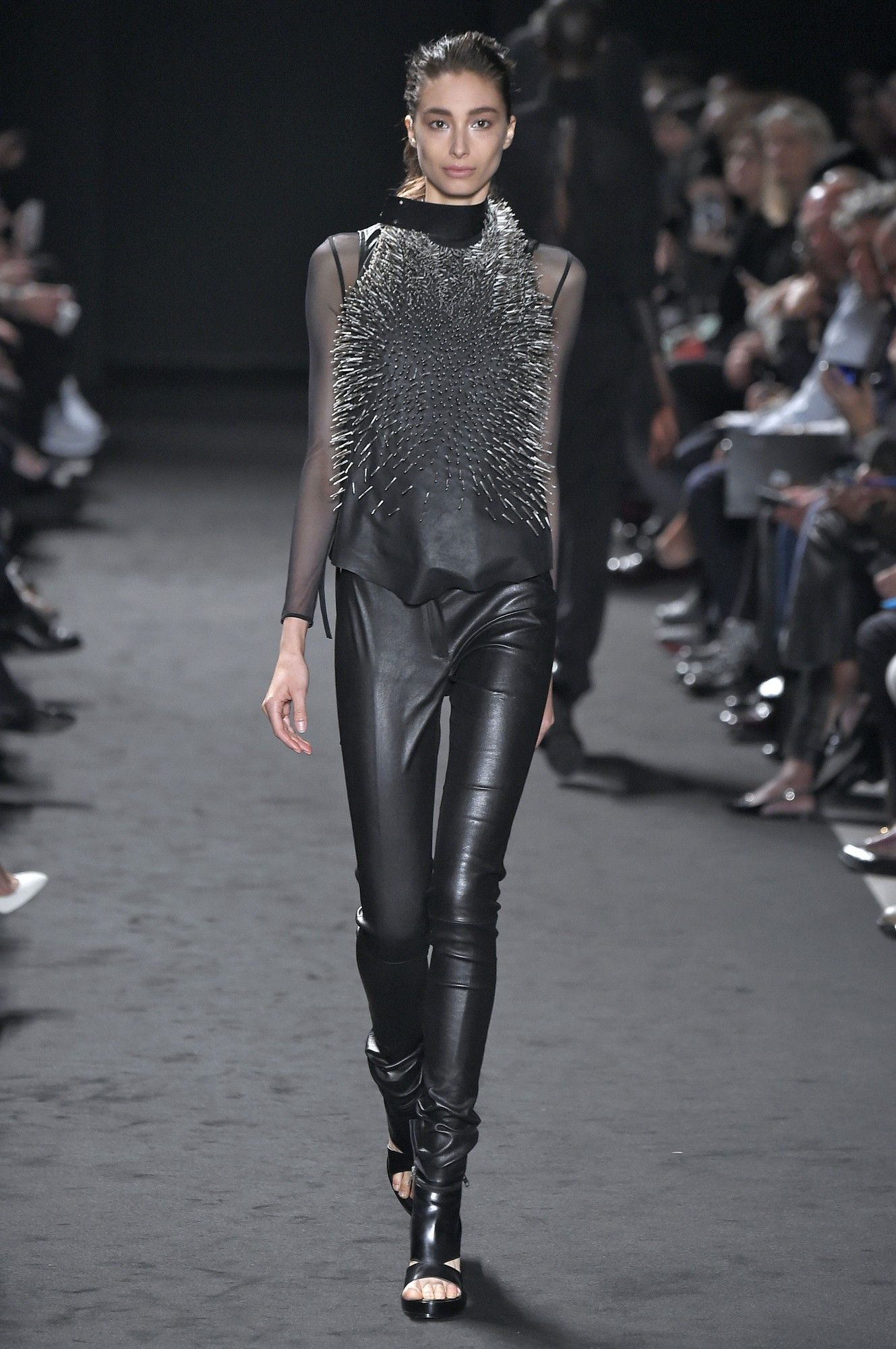 Коллекция Ann Demeulemeester прет-а-порте сезона весна-лето 2016_27