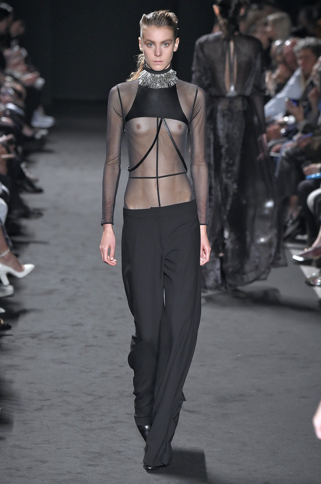 Коллекция Ann Demeulemeester прет-а-порте сезона весна-лето 2016_29