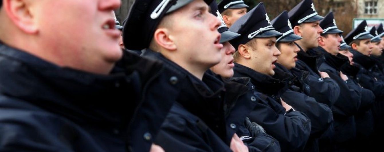 Начальник міграційної служби Закарпаття порушив ПДР і прикидався чехом перед копами