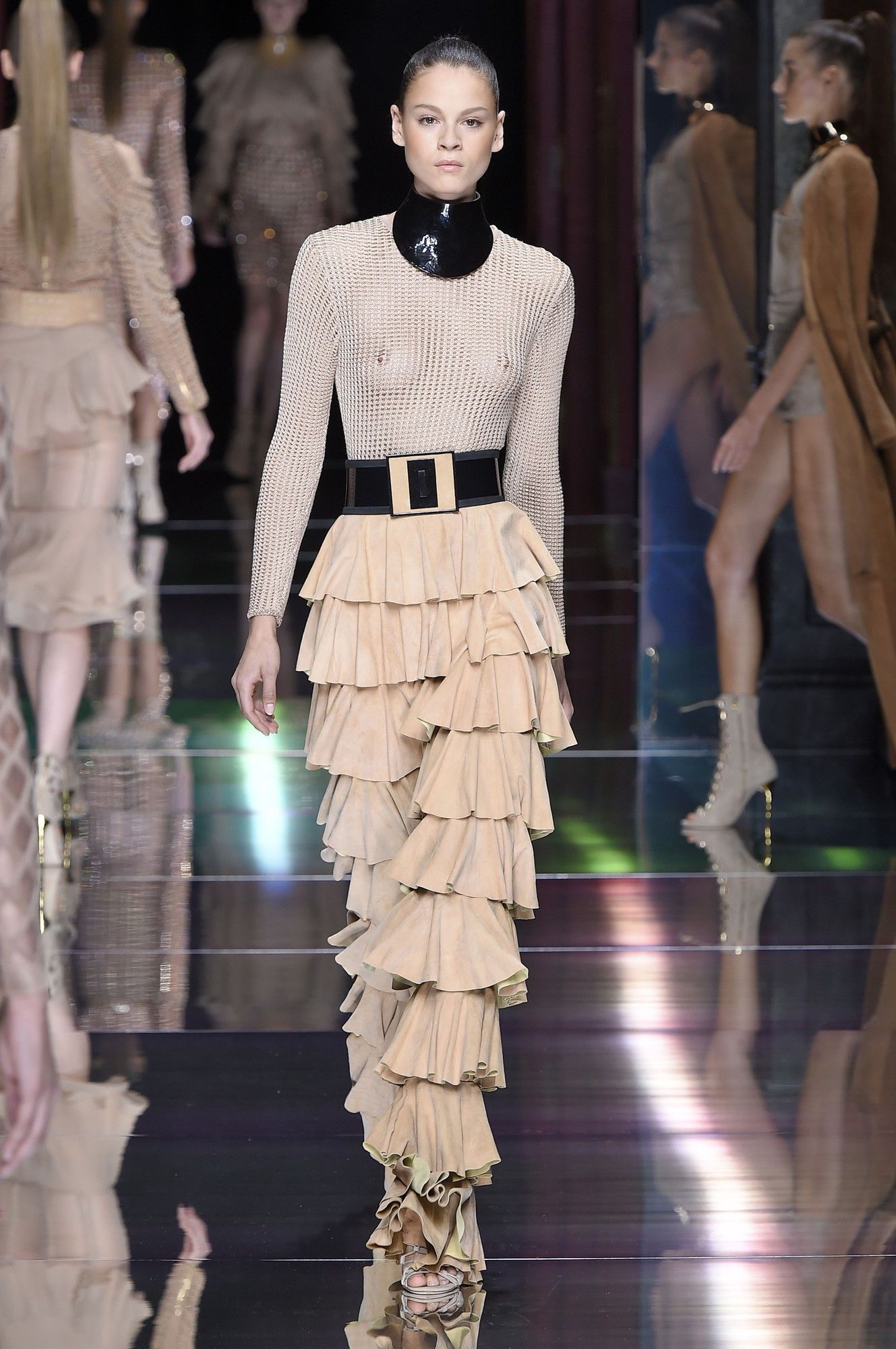 Balmain прет-а-порте сезона весна-лето 2016_31