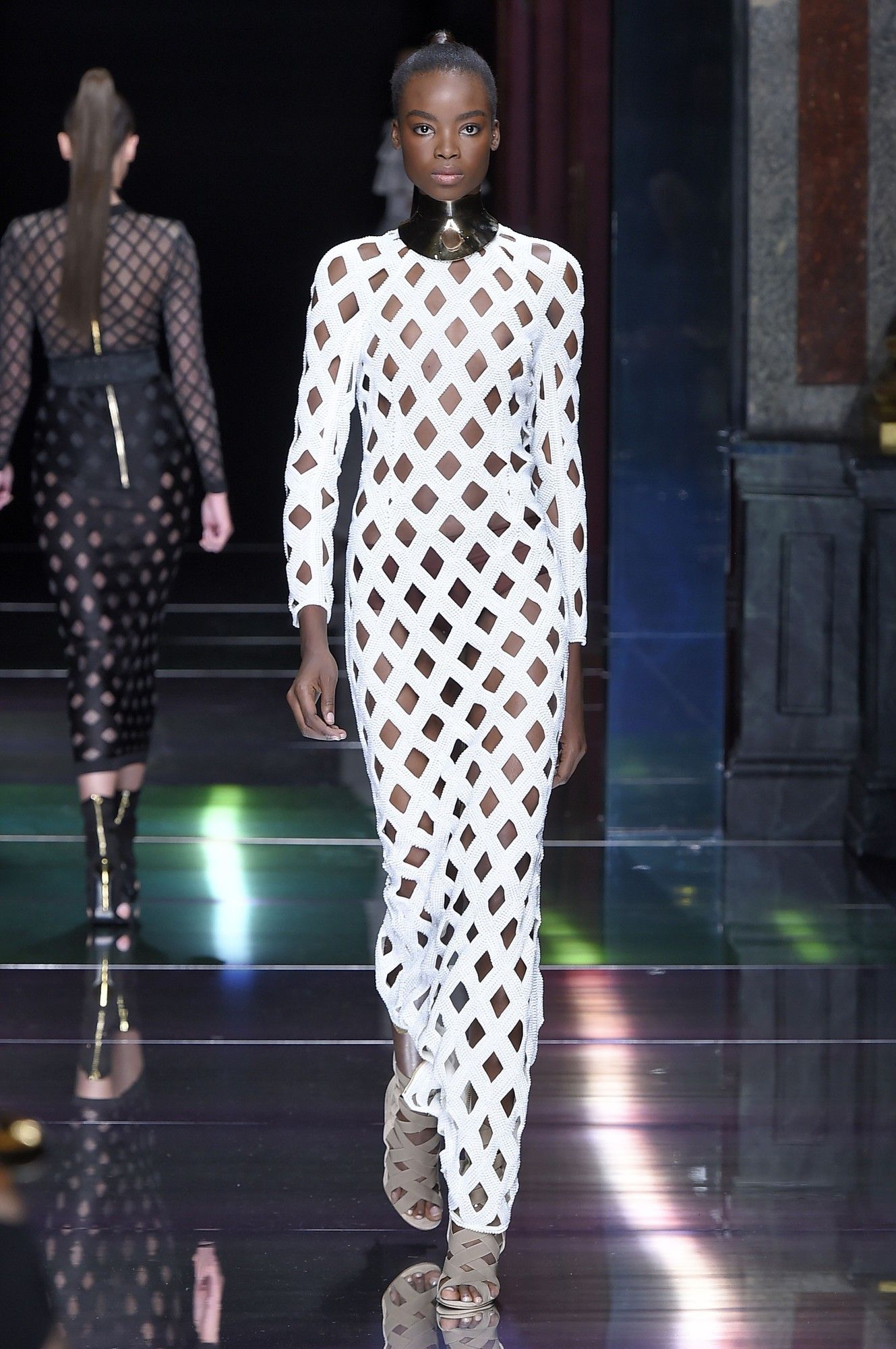 Balmain прет-а-порте сезона весна-лето 2016_45