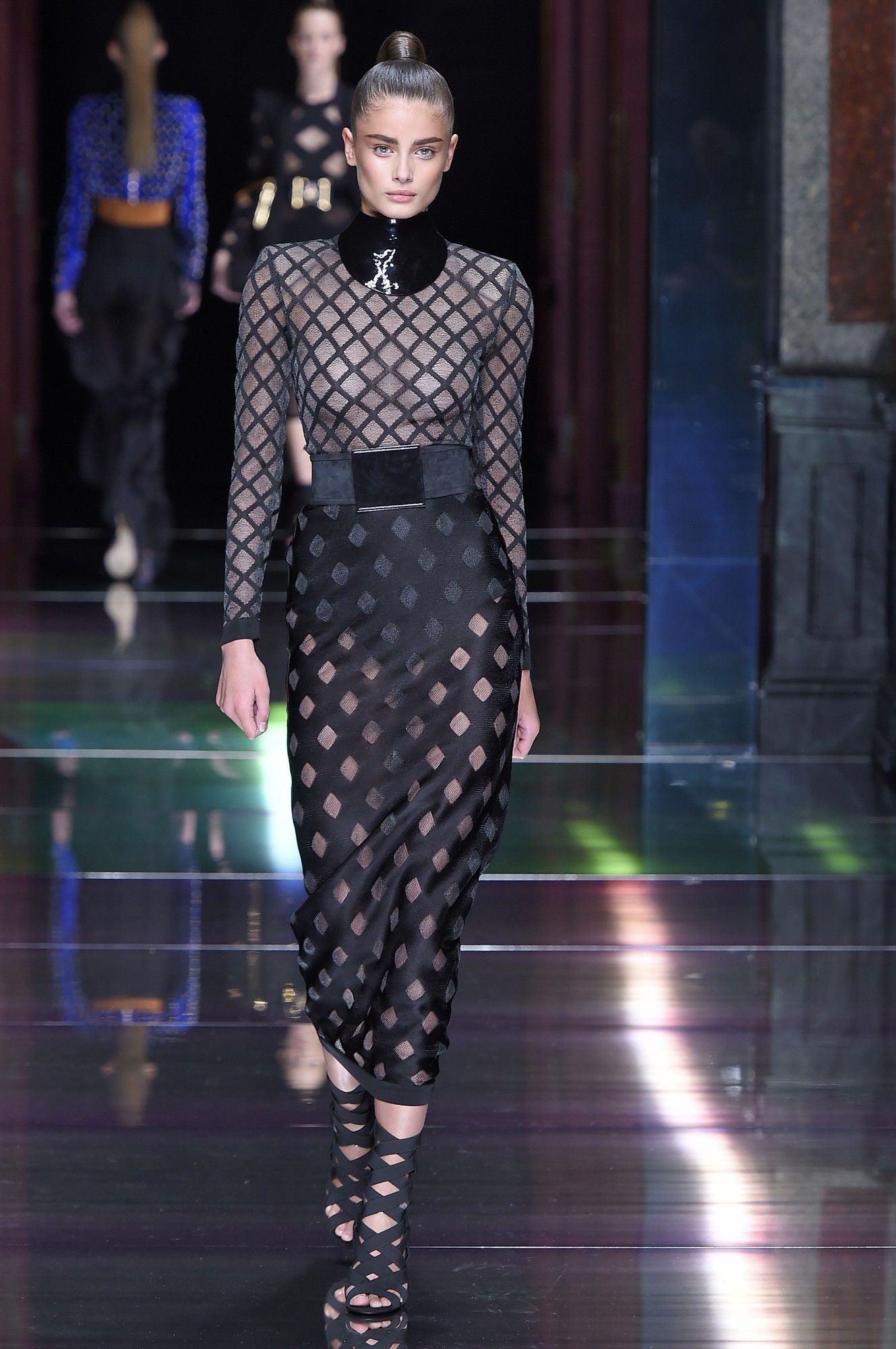 Balmain прет-а-порте сезона весна-лето 2016_48