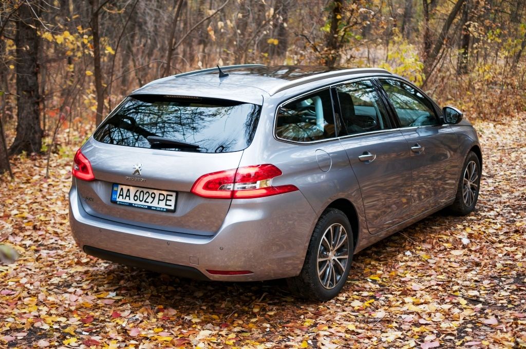 Peugeot 308 SW_5