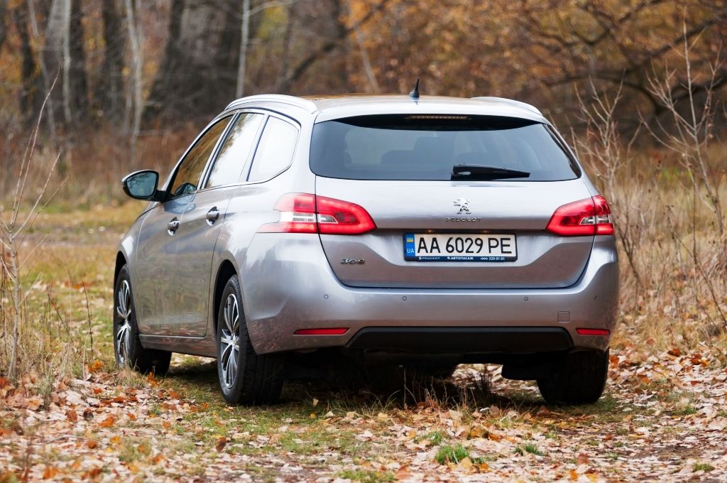 Peugeot 308 SW_7
