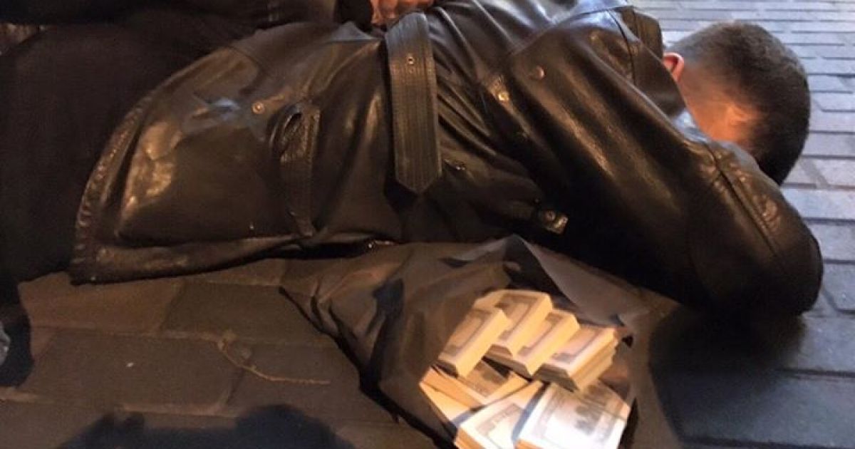 Суд арестовал подозреваемых во взяточничестве родственника Кивалова и киевского прокурора