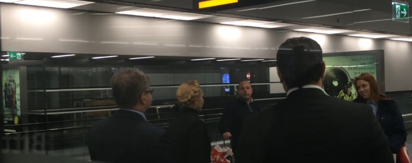 В аэропорту Вены Тимошенко "подловили" в компании с экс-министром энергетики Проданом